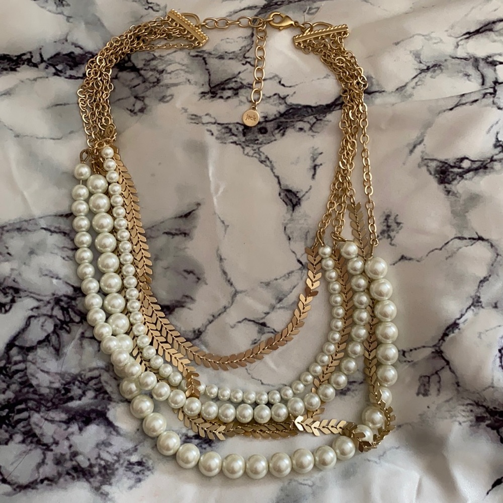 Bella Jack Pearl and Gold Necklace NWOT